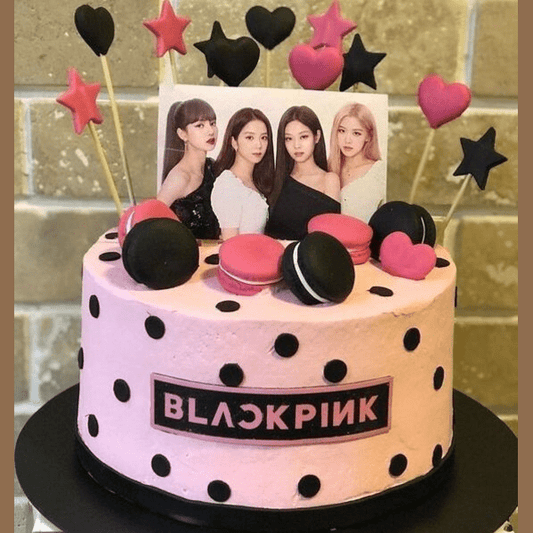 Black Pink Delight Cake